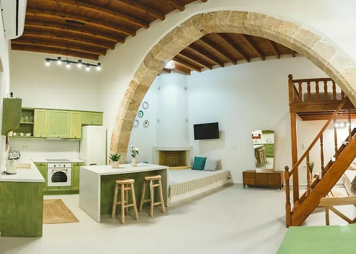 Aesthisis Sensational Accommodation Archangelos