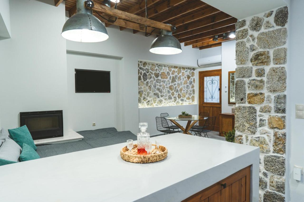 Aesthisis Sensational Archangelos Apartment